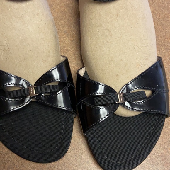 NWOT Salvatore Ferragamo Vara Bow Flats - Picture 2 of 10